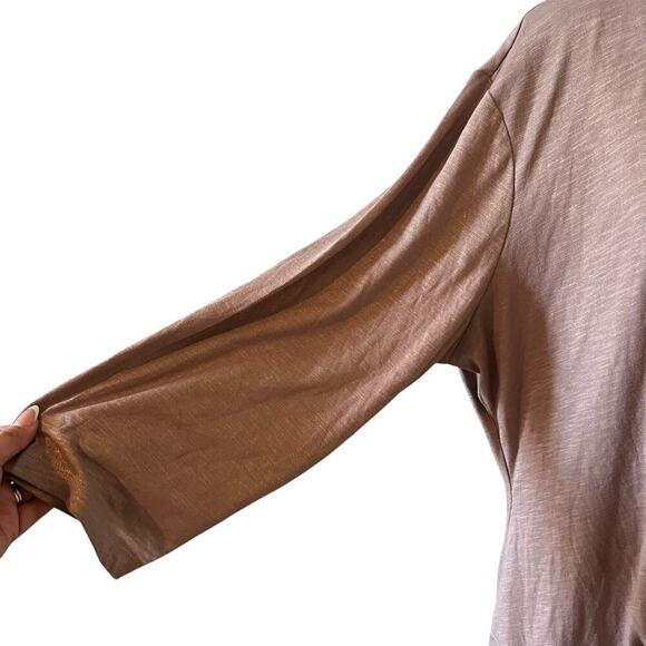 Monroe and Main Women’s Plus Size Contemporary Drapy Shimmer Top Tan Size 2X - Picture 3 of 8